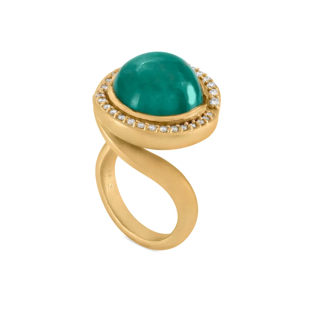 Sandy Leong Emerald Twist Cocktail Ring with Diamond Pave New